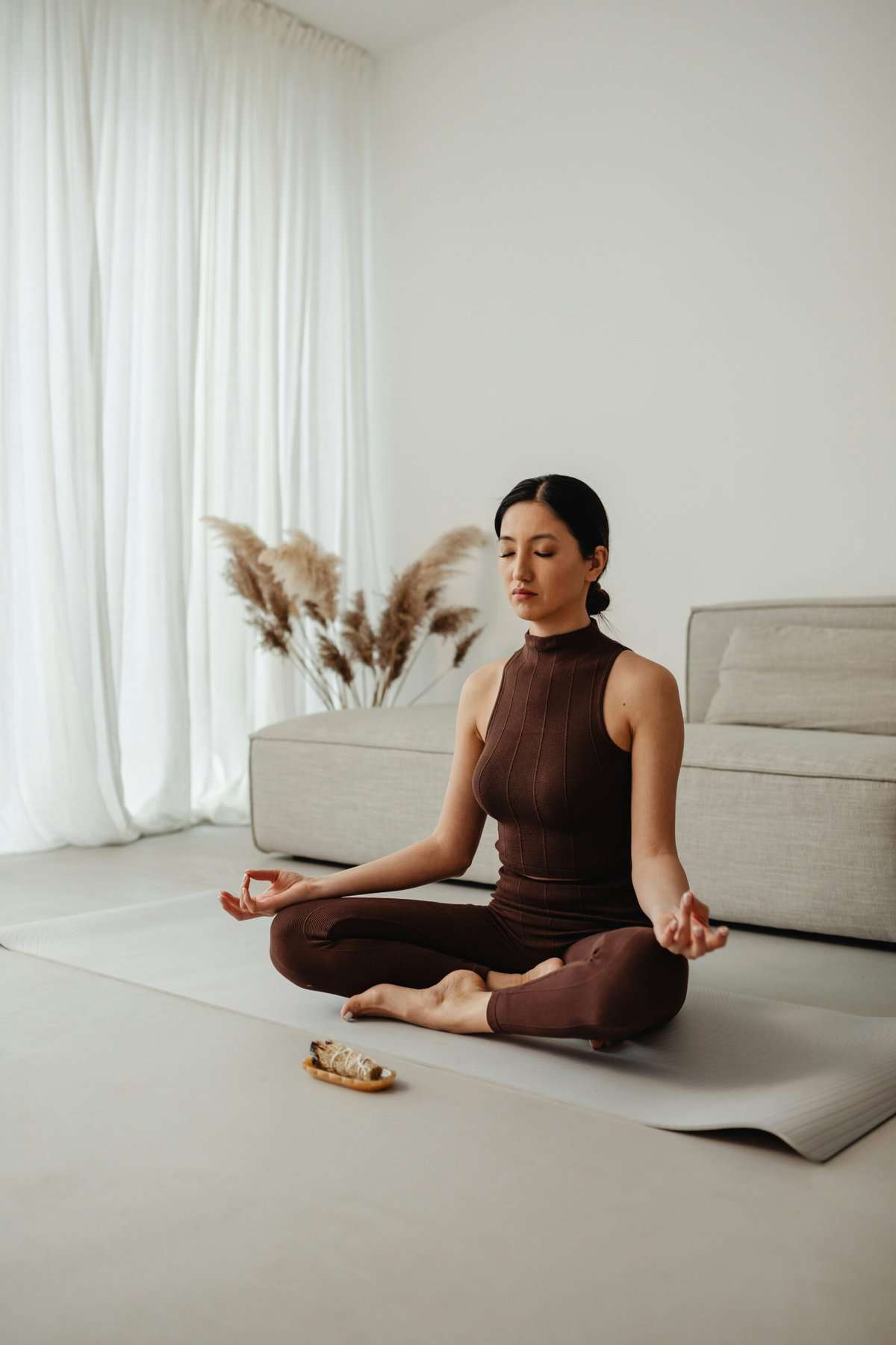 Micro-Moments Of Self Care: 20 Practices in 15 Minutes Or Less ...