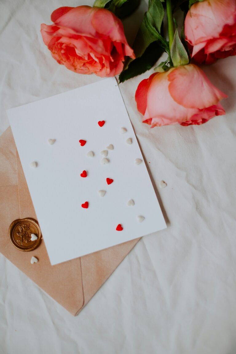 34 Cute Ideas for a Romantic Valentine’s Date Night at Home | Fleurish ...