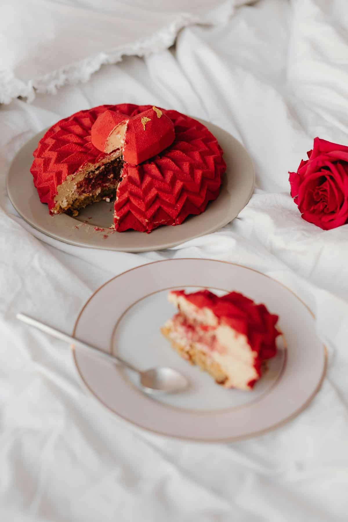 34 Cute Ideas for a Romantic Valentine’s Date Night at Home | Fleurish ...