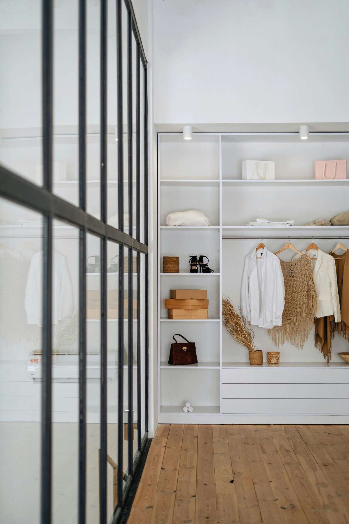 Wardrobe Spring Clean My Full Spring Clean Wardrobe Guide to Declutter Your Closet | Fleurish ...