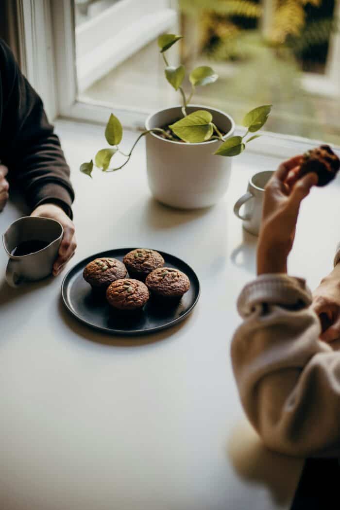 How to Tell Someone You Love to Go to Therapy (Expert Guide)